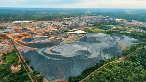 全球矿业十年并购潮：铜资源争夺战与能源转型下的战略布局